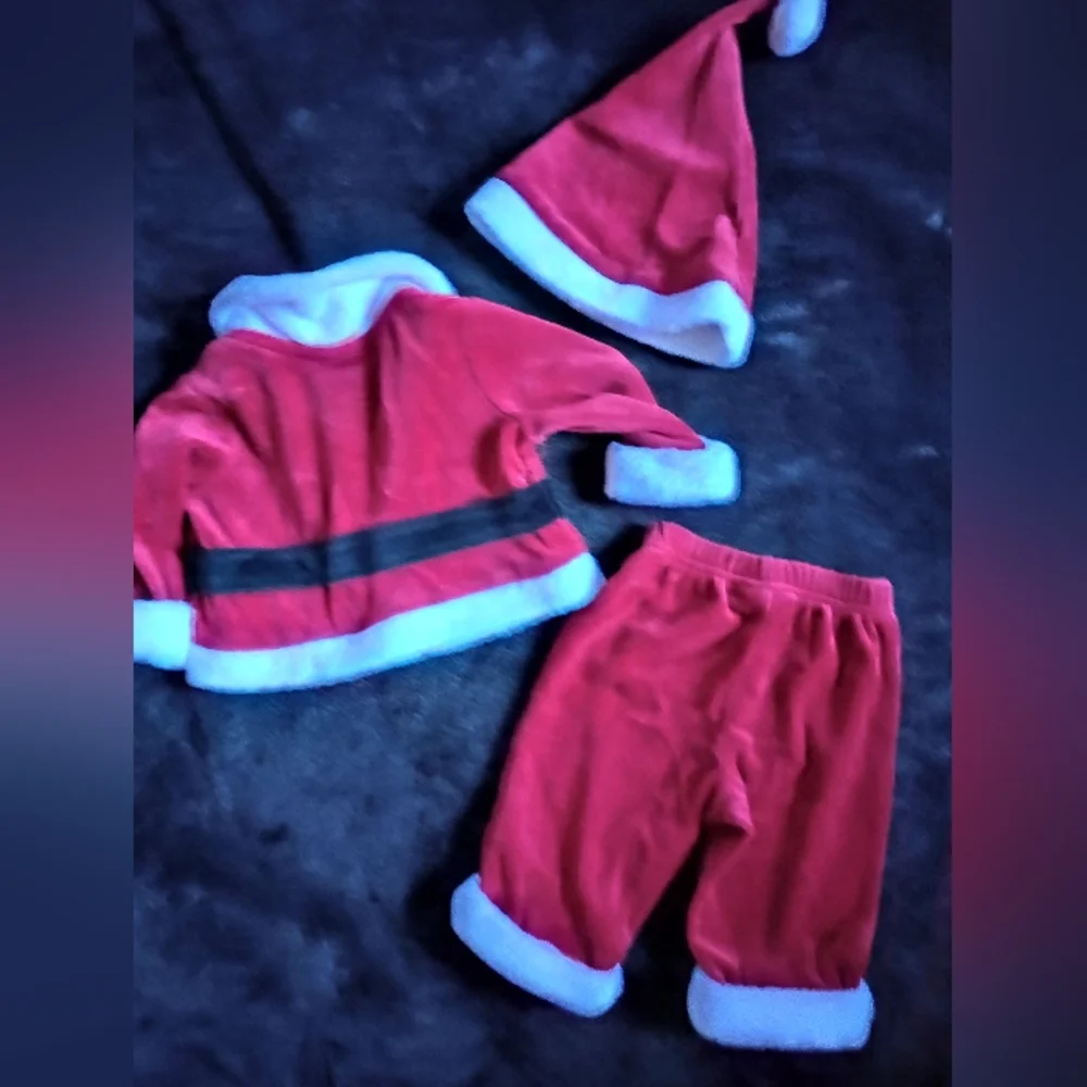 Cat & Jack RARE FIND Baby Santa outfit